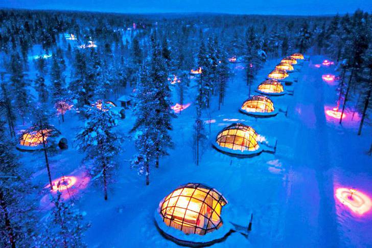 In Lapponia l'hotel più spettacolare del mondo con gli igloo di vetro