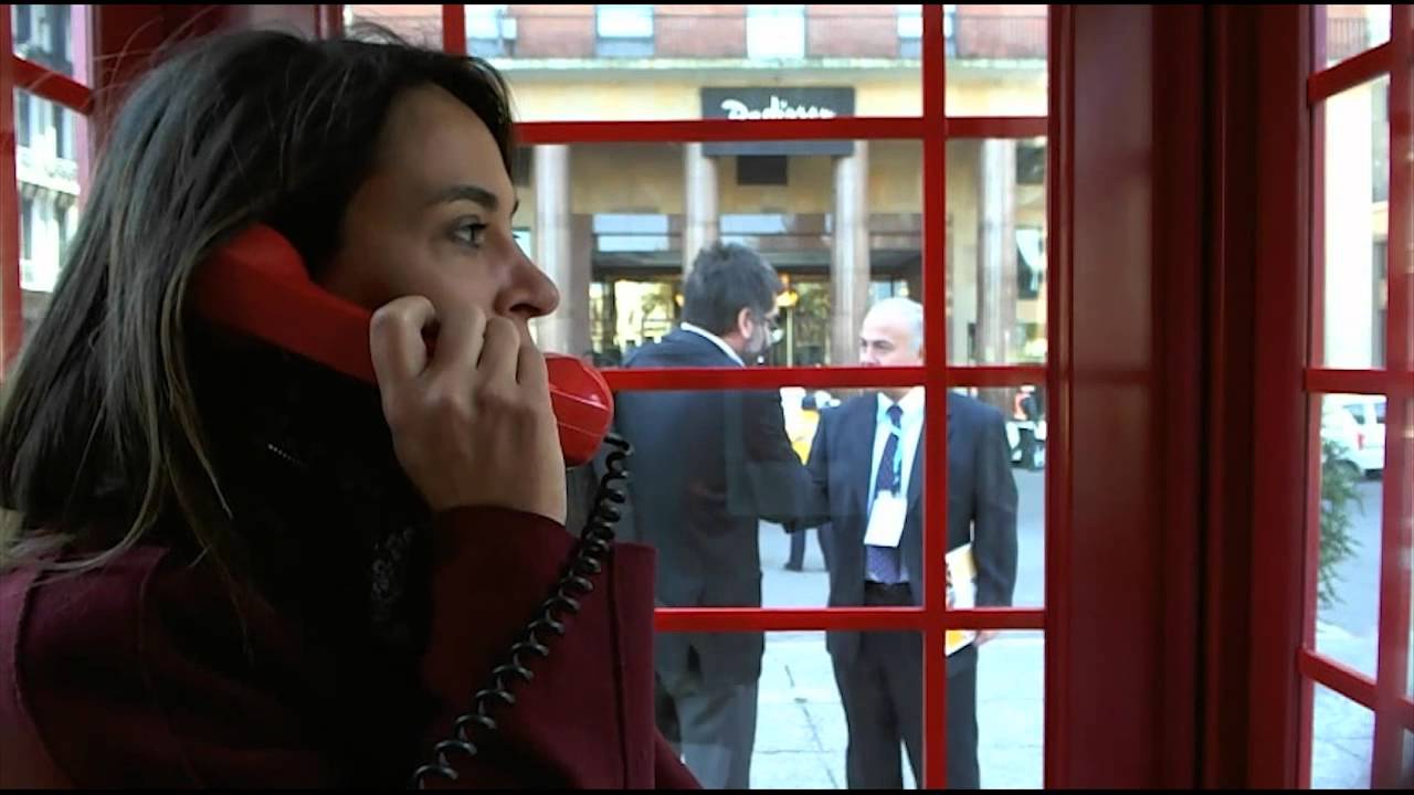 parlare con Dio grazie ad un’apposita cabina telefonica fonte youtube