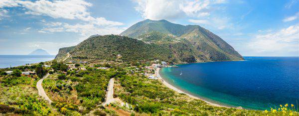 spiagge eolie alicudi filicudi