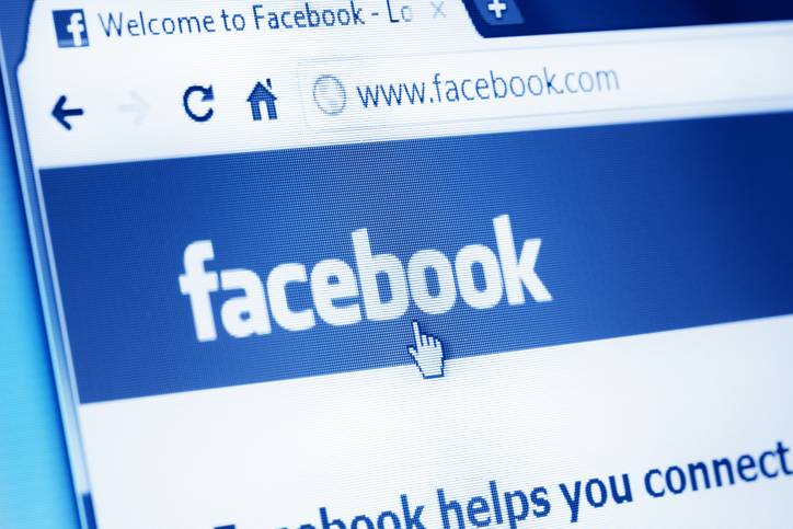 Violazione della privacy, facebook condannata in Belgio