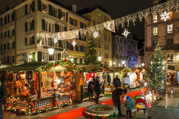 Albero Di Natale Zurigo.Mercatini Di Natale 2017 Lo Spettacolo E La Magia A Zurigo