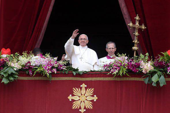 Papa messaggio di Pasqua