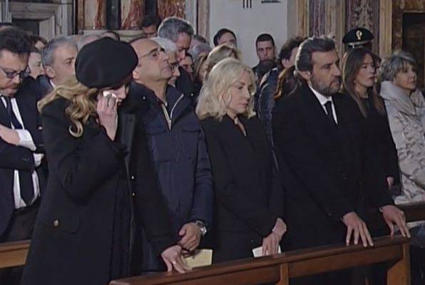 Funerali Fabrizio Frizzi 