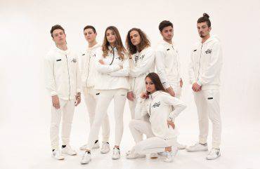 serale-amici-2018-squadra-bianca-blu