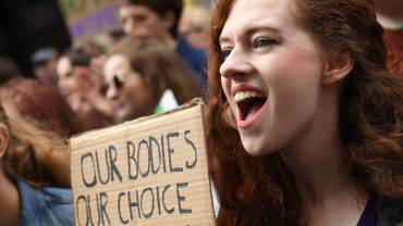 Aborto in Irlanda, passa il sì