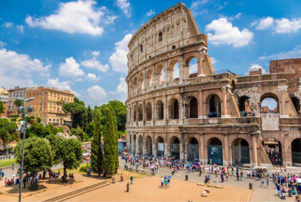 colosseo danneggiato