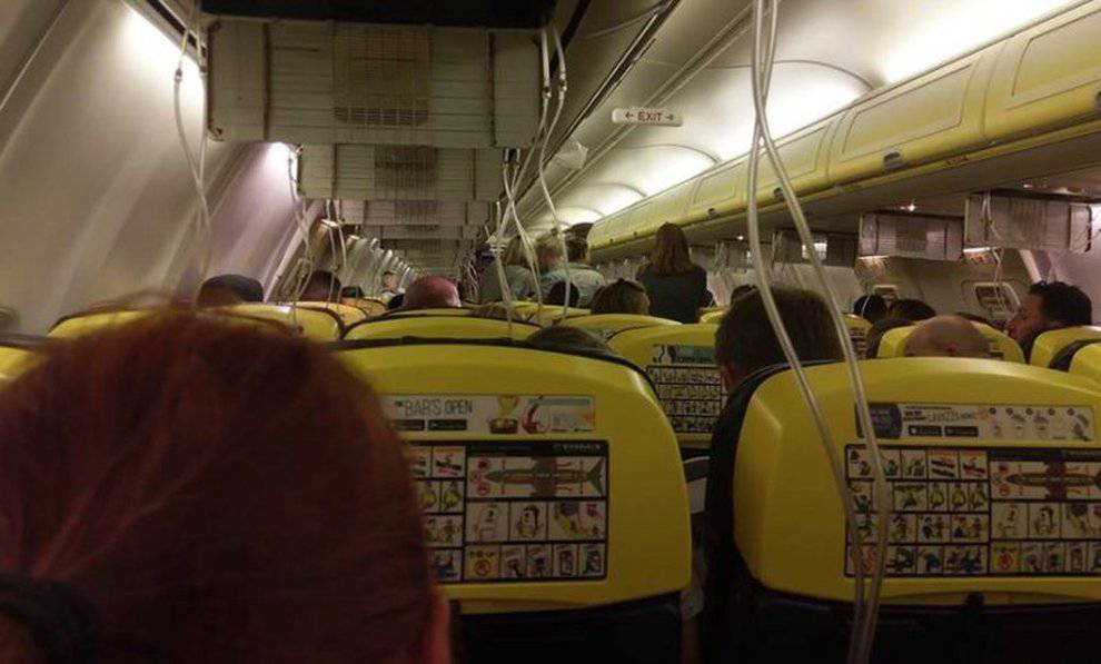 ryanair video maschere