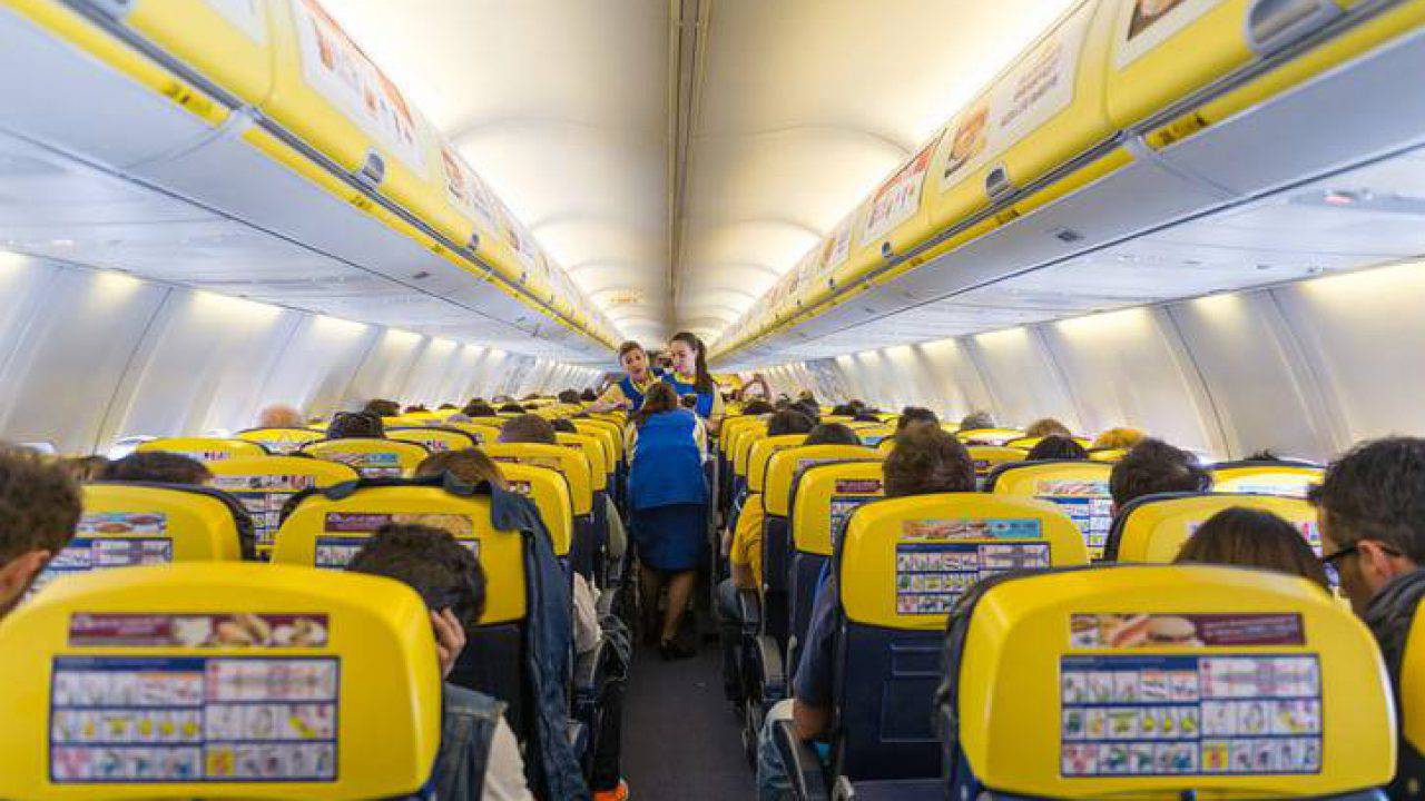 Nuove regole Ryanair: che bagaglio a mano si può portare