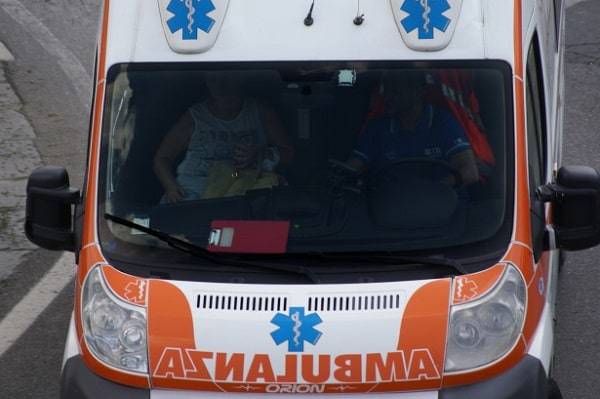 san marino ambulanza ragazza ferita