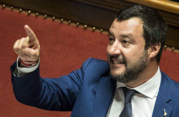 La Francia teme Salvini