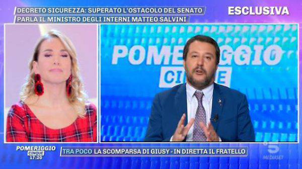 Salvini: "Lasciate lavorare Elisa"