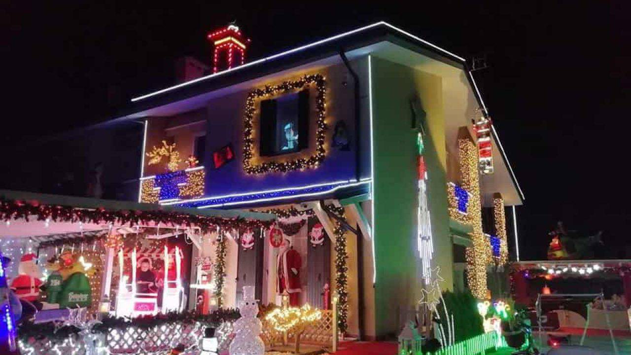 Mercatini Natale Padova.La Casa Di Babbo Natale Sulla Riviera Del Brenta In Provincia Di Venezia