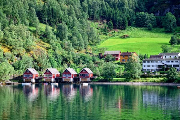 villaggio favole flam