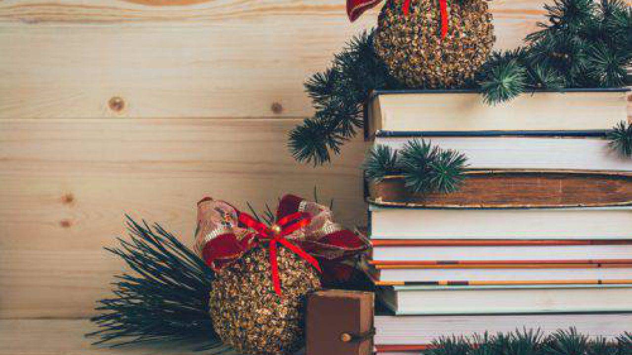 Idee Regalo Natale Viaggi.Regali Natale 2018 I Libri Da Regalare A Chi Ama Viaggiare