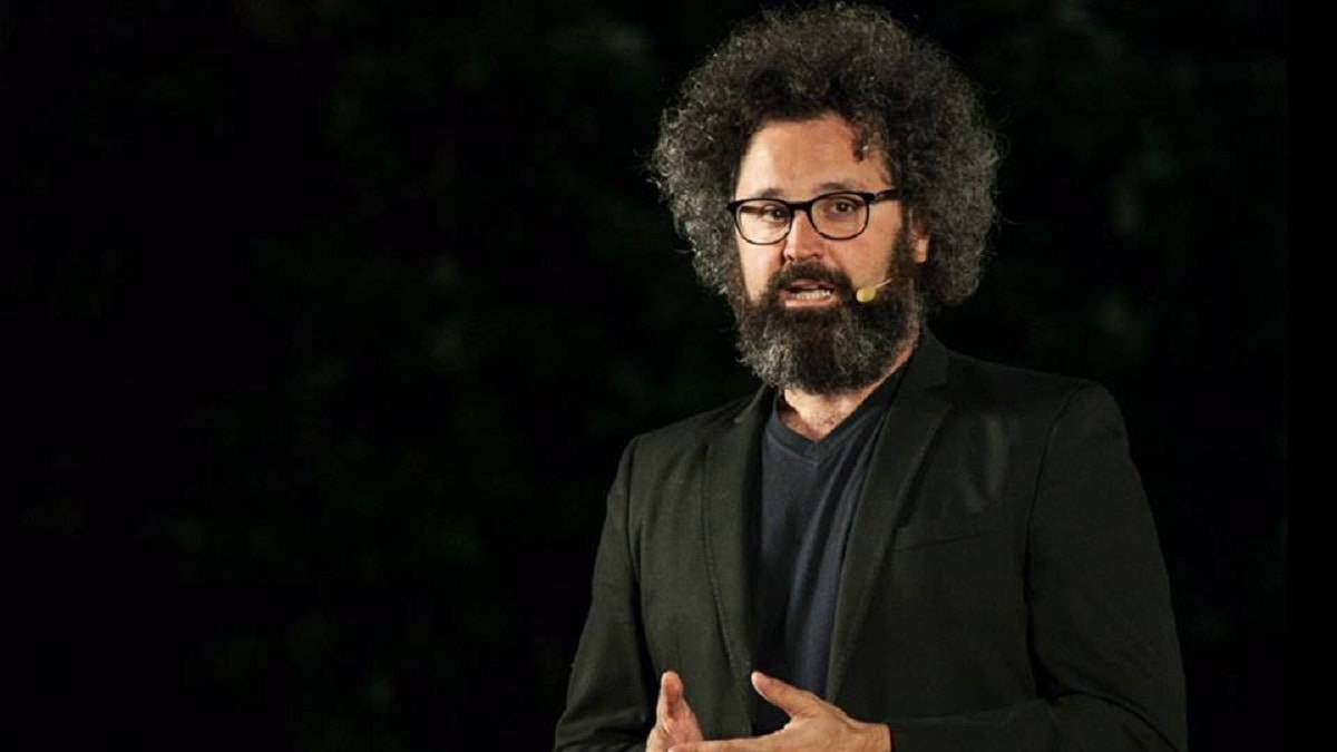 Abbi Cura Di Me Di Simone Cristicchi Testo E Video Del Brano Di Sanremo