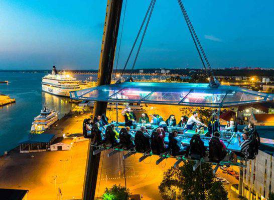 dinner in the sky cattolica