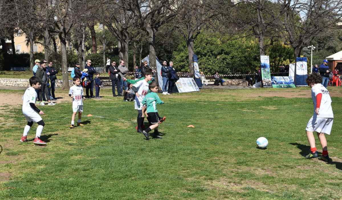 13enne in gravi condizioni