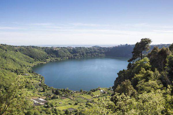 lago di nemi