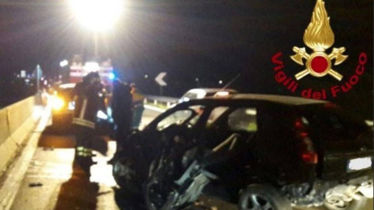 incidente salerno avellino