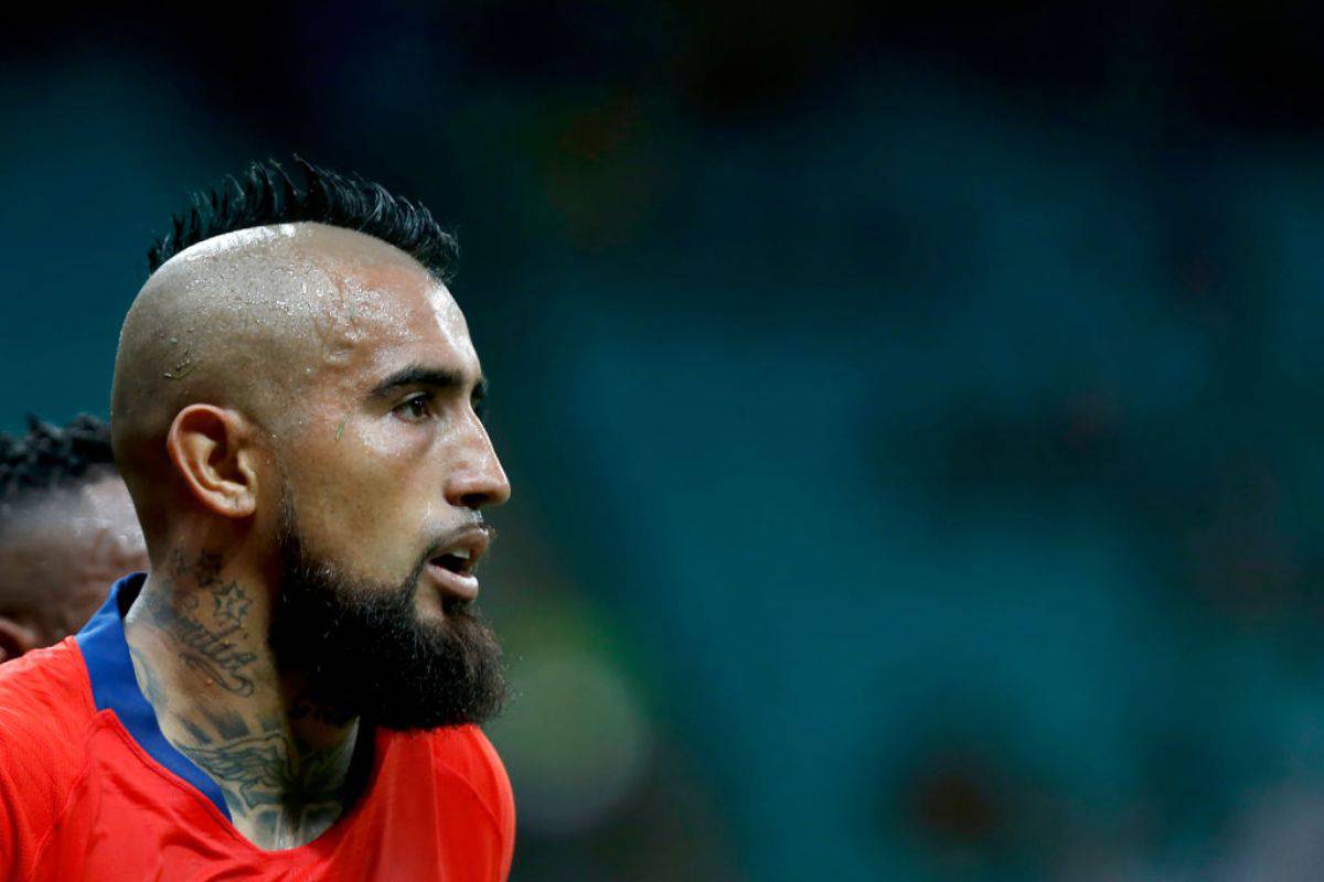 Calciomercato Inter, clamoroso scambio Vidal-Nainggolan