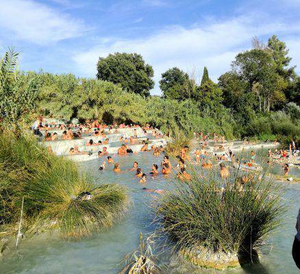 terme saturnia in estate