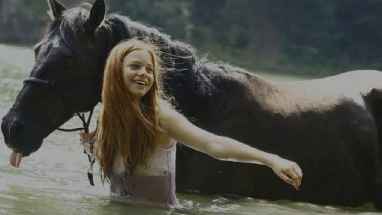 Stasera in tv Windstorm Liberi nel vento, trama del film su Canale 5