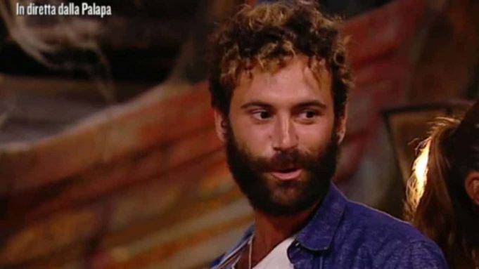 Chi è Luca Isola Dei Famosi 2022
