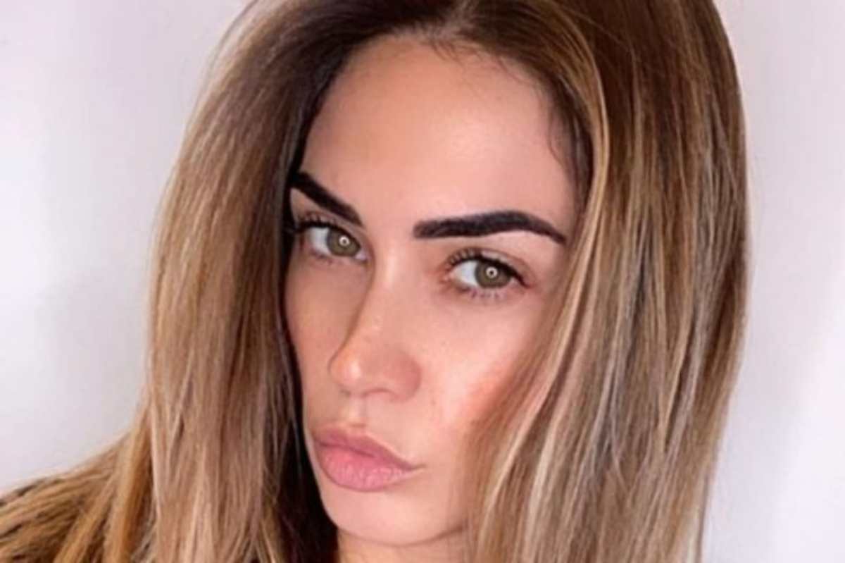 Melissa Satta Scatto Bollente In Sauna Il Tatuaggio Che Fa Discutere