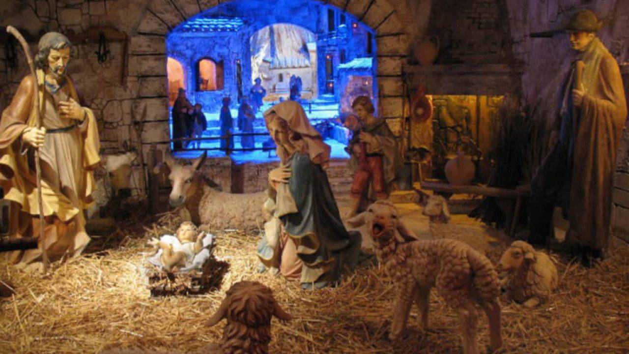 Sfondi Natalizi Con Presepe.Presepi Artistici Delle Marche Dove Andare A Natale