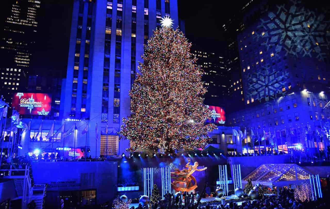 Immagini Di Natale New York.New York Acceso L Albero Di Natale Al Rockefeller Center 2019