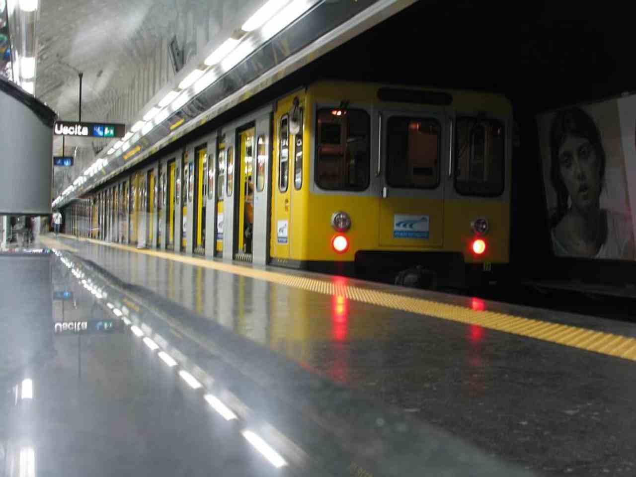 Incidente metro Napoli