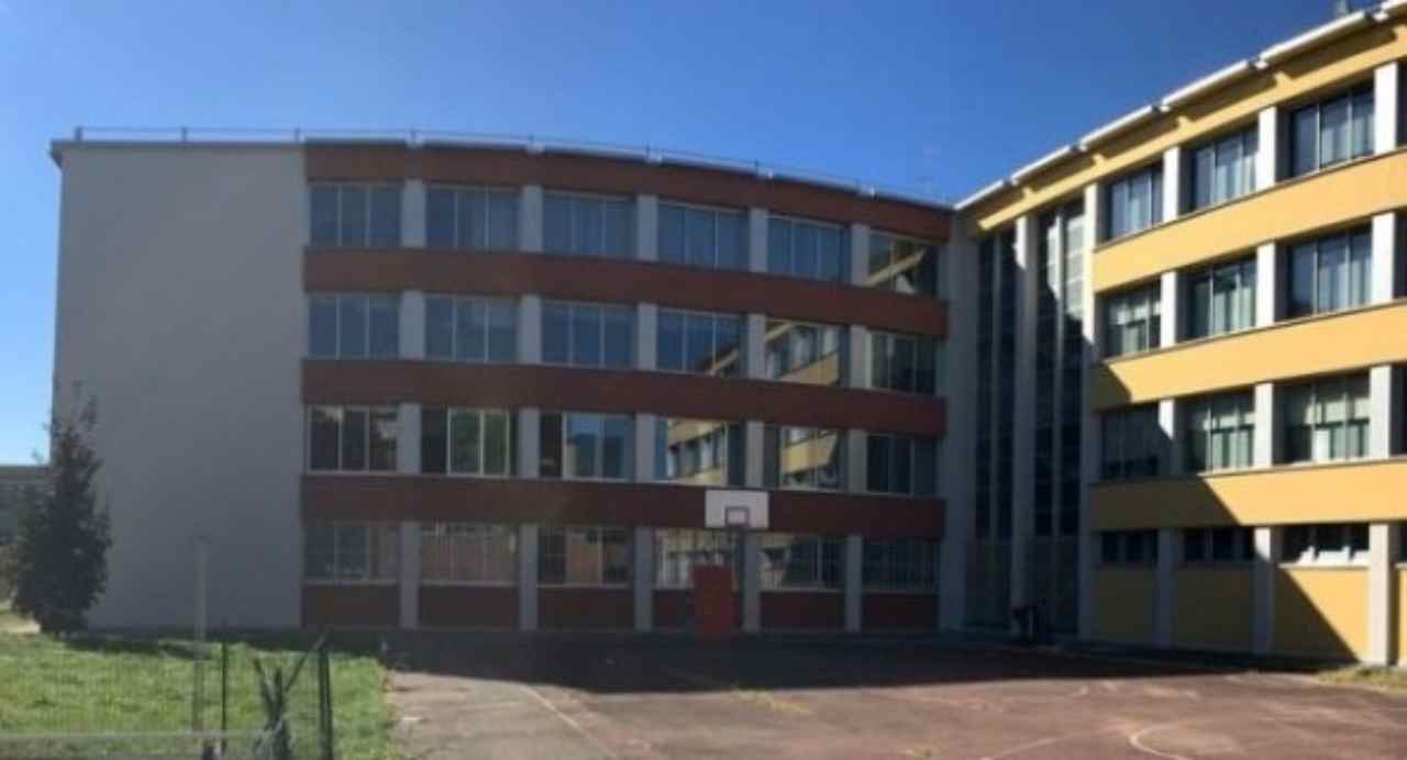 https://www.viagginews.com/wp-content/uploads/2020/02/liceo-frisi.jpg