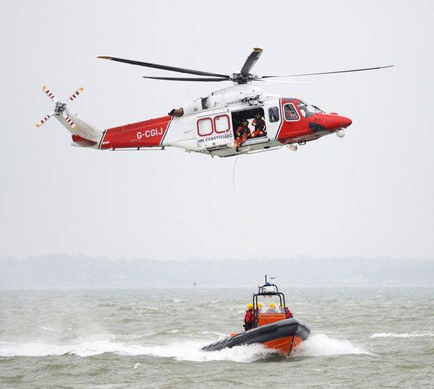 https://www.viagginews.com/wp-content/uploads/2020/05/0_coastguard-helicopter-rescue-289246.jpg