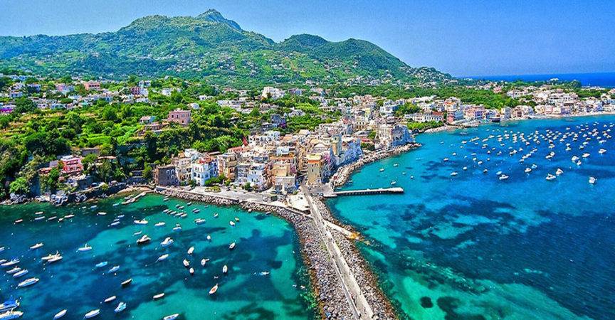 Vacanze estate 2020 ad Ischia: cosa fare e quando andare