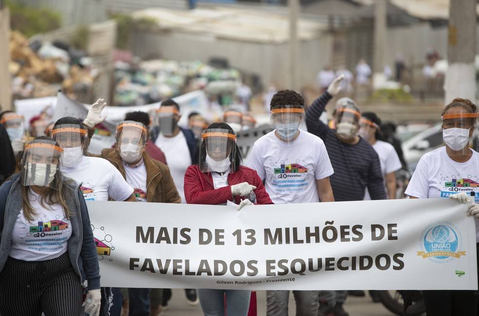 favelas abbandonate a se stesse durante l'emergenza coronavirus