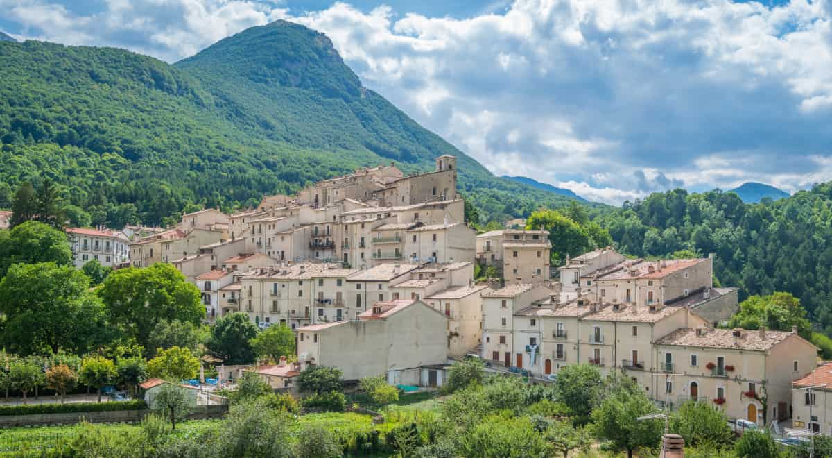 borghi fresco estate