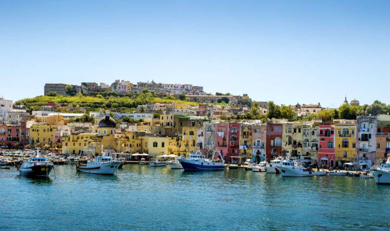 gita di un giorno a Procida: marina grande
