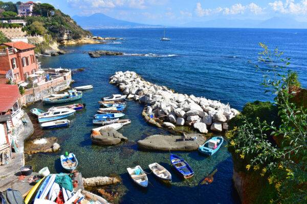 Le migliori spiagge libere di Napoli