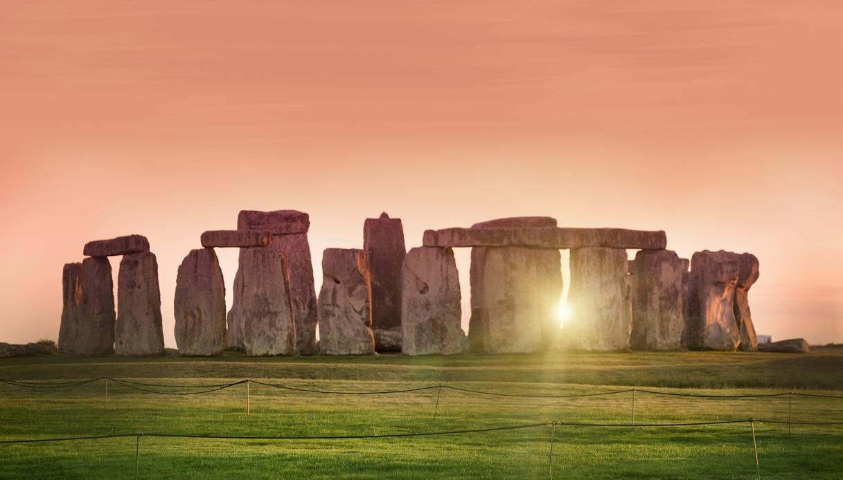 solstizio d'estate Stonehenge 2020