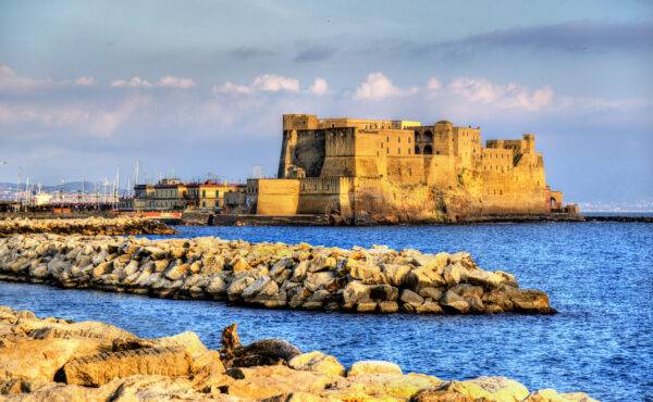 il castel dell'ovo