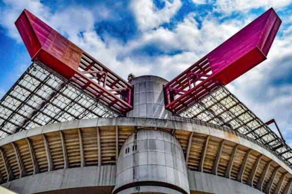 Lo Stadio San Siro, un monumento per le vittime del Covid-19