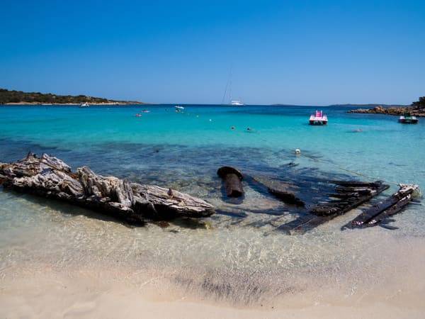 spiaggia relitto