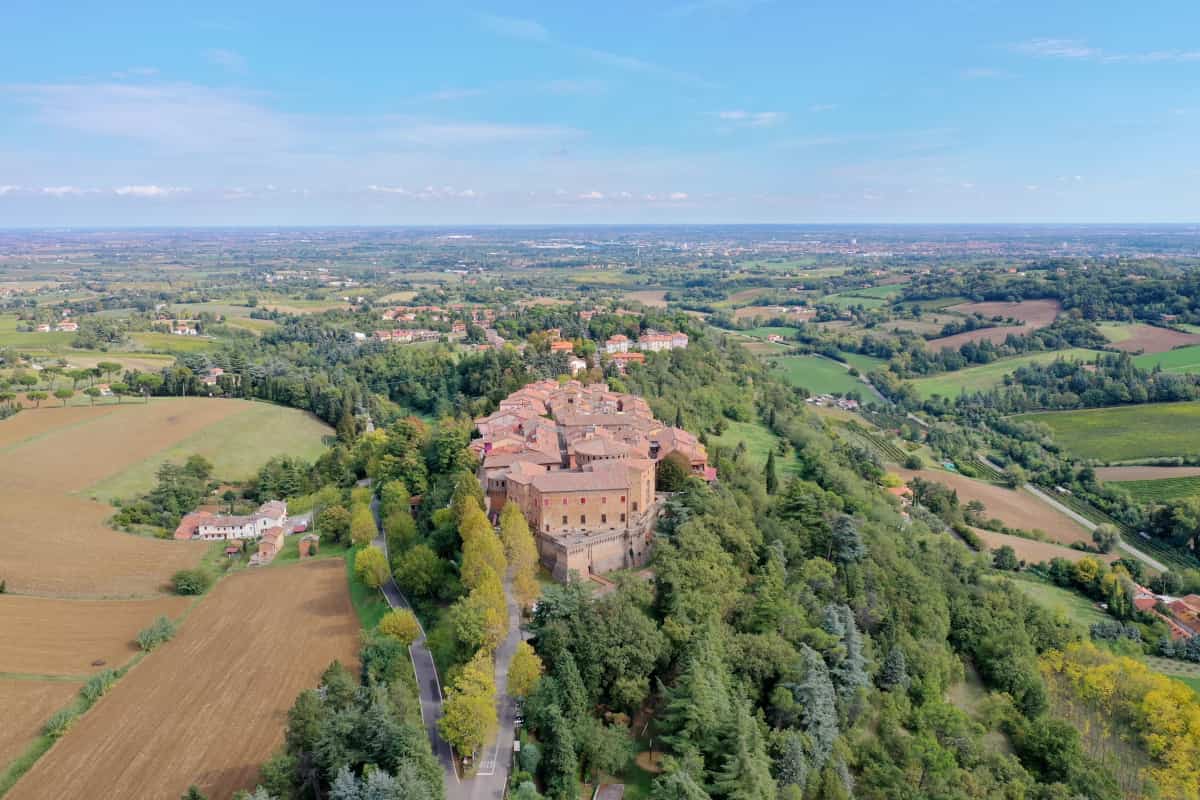 vacanze italia borghi emilia romagna