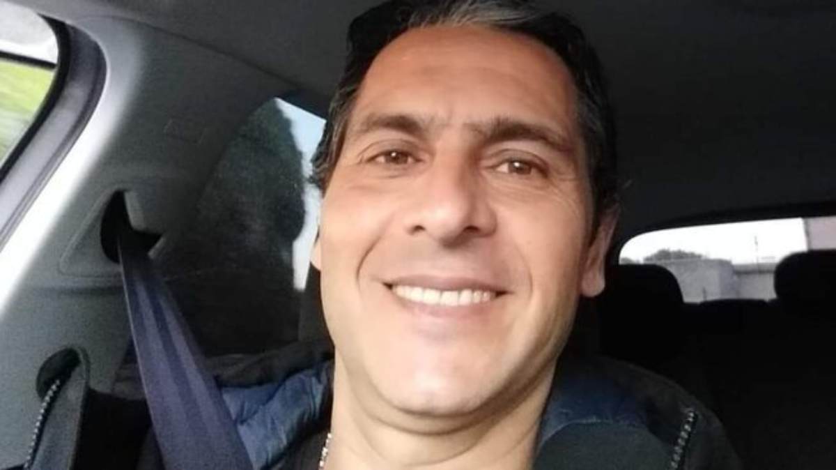 Incidente letale: auto esce fuori strada, padre muore accanto al figlio Incidente letale: auto esce fuori strada, padre muore accanto al figlio