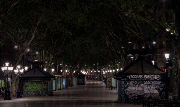 la rambla di Barcellona deserta