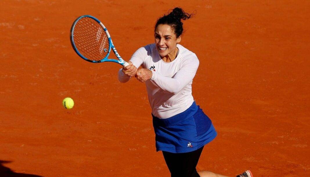 L Effettua Il Tennista Sotto Rete