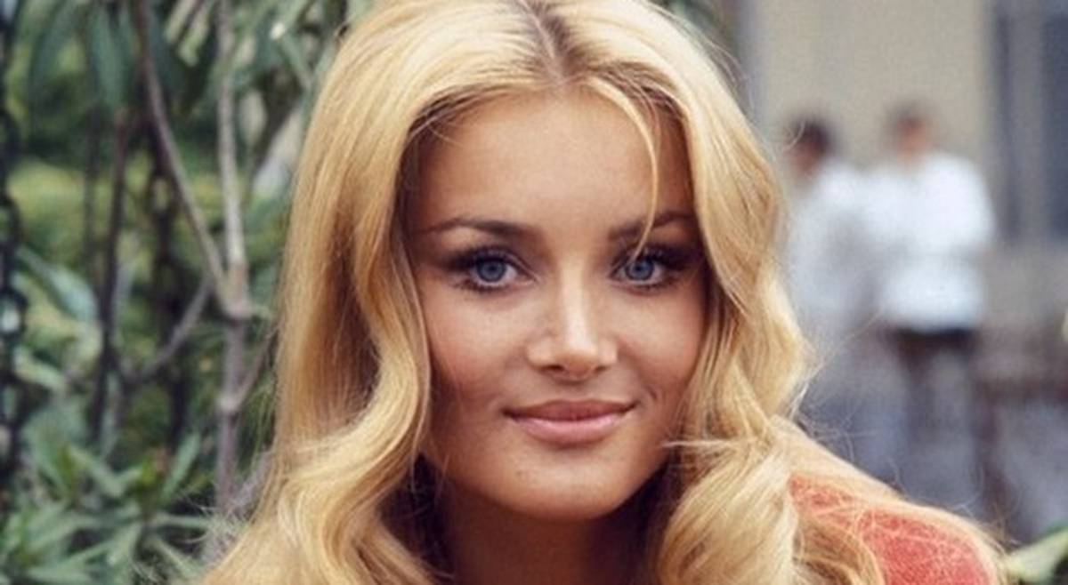 Sexy barbara bouchet Barbara Bouchet!