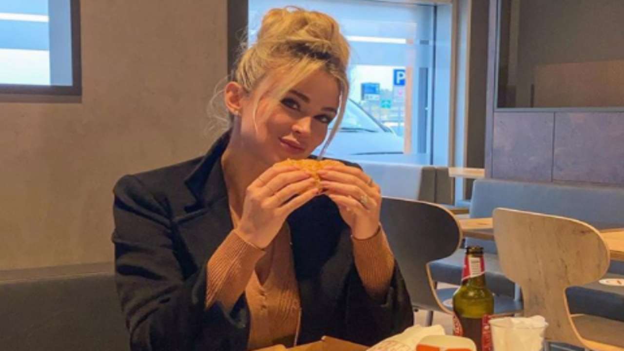 Diletta Leotta Chi Ha Incastrato Babbo Natale