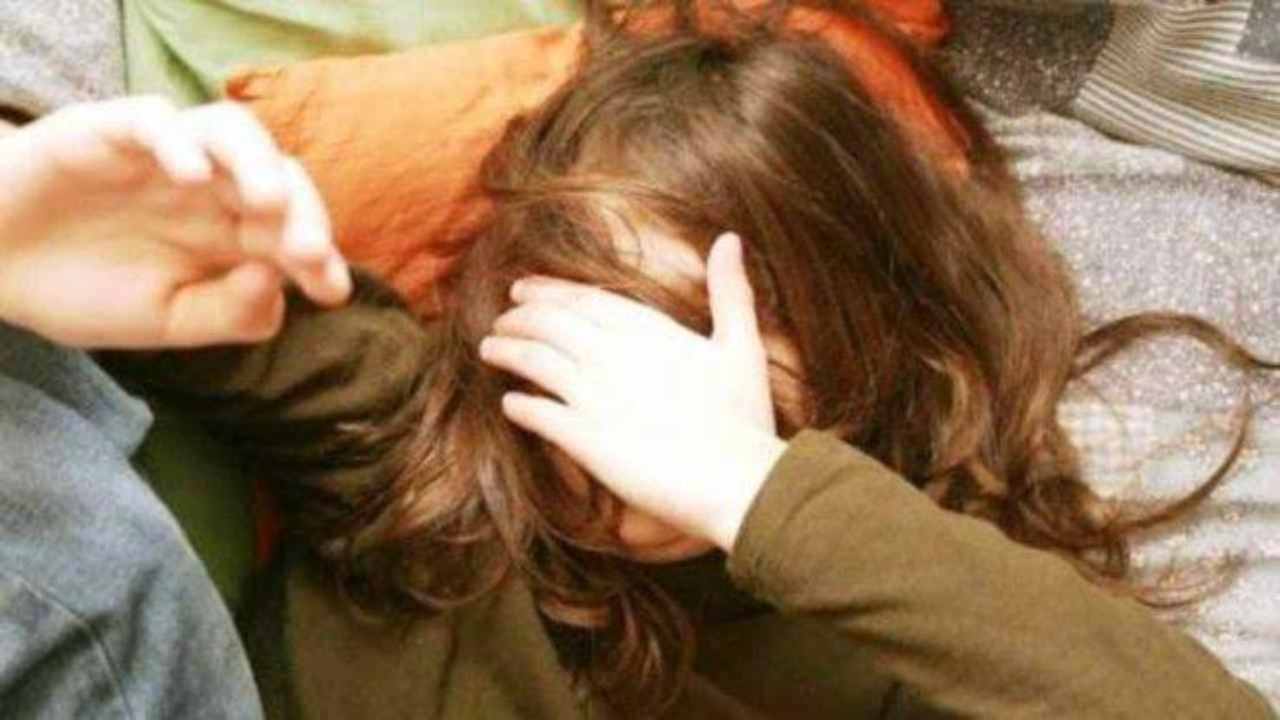 violenza carnale cugina 12enne