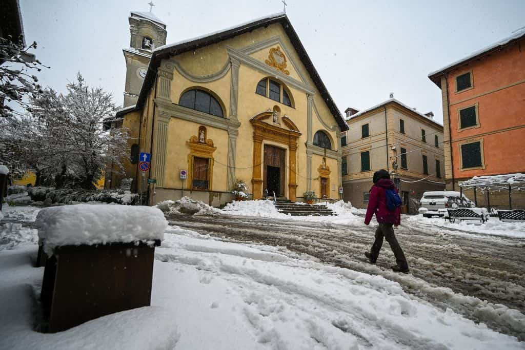 neve italia liguria foto